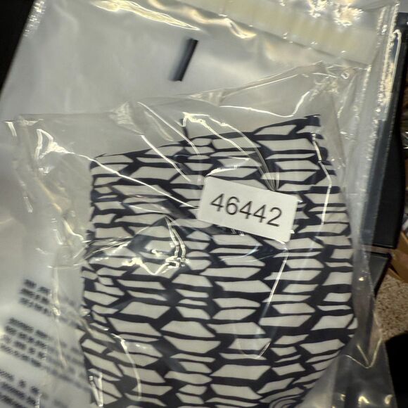 Unbranded Tankini Top Women M Medium Black Geometric Strapless Push Up Swimwear - Picture 3 of 3